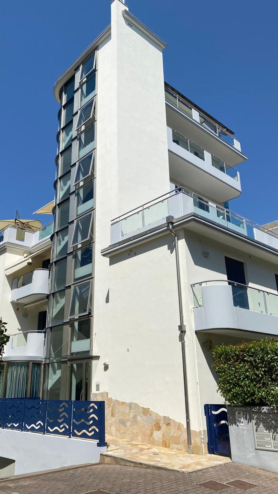 Attico Onda Blu Vista Mare - Acqua - A 150mt Dalla Apartment Lido di Jesolo